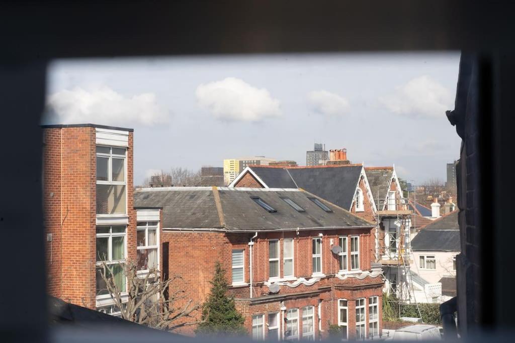 Open Mind Property - Ensuite Studio In Southsea 포츠머스 외부 사진